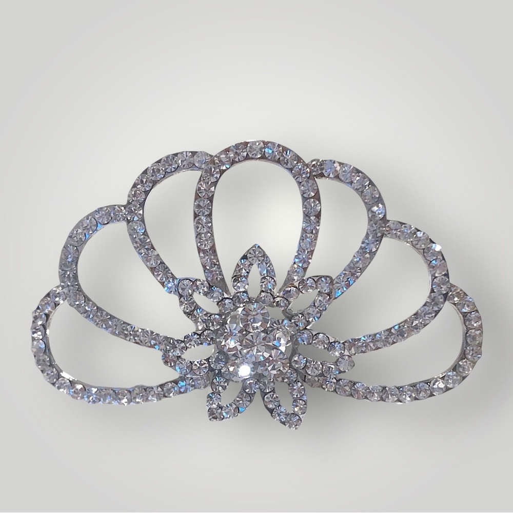 Comb Style Tiara - Picture 4 of 4